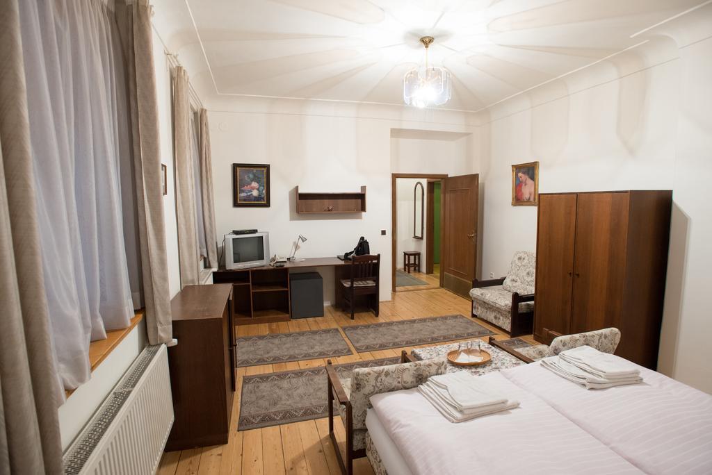 Pension Dientzenhofer Prague Luaran gambar