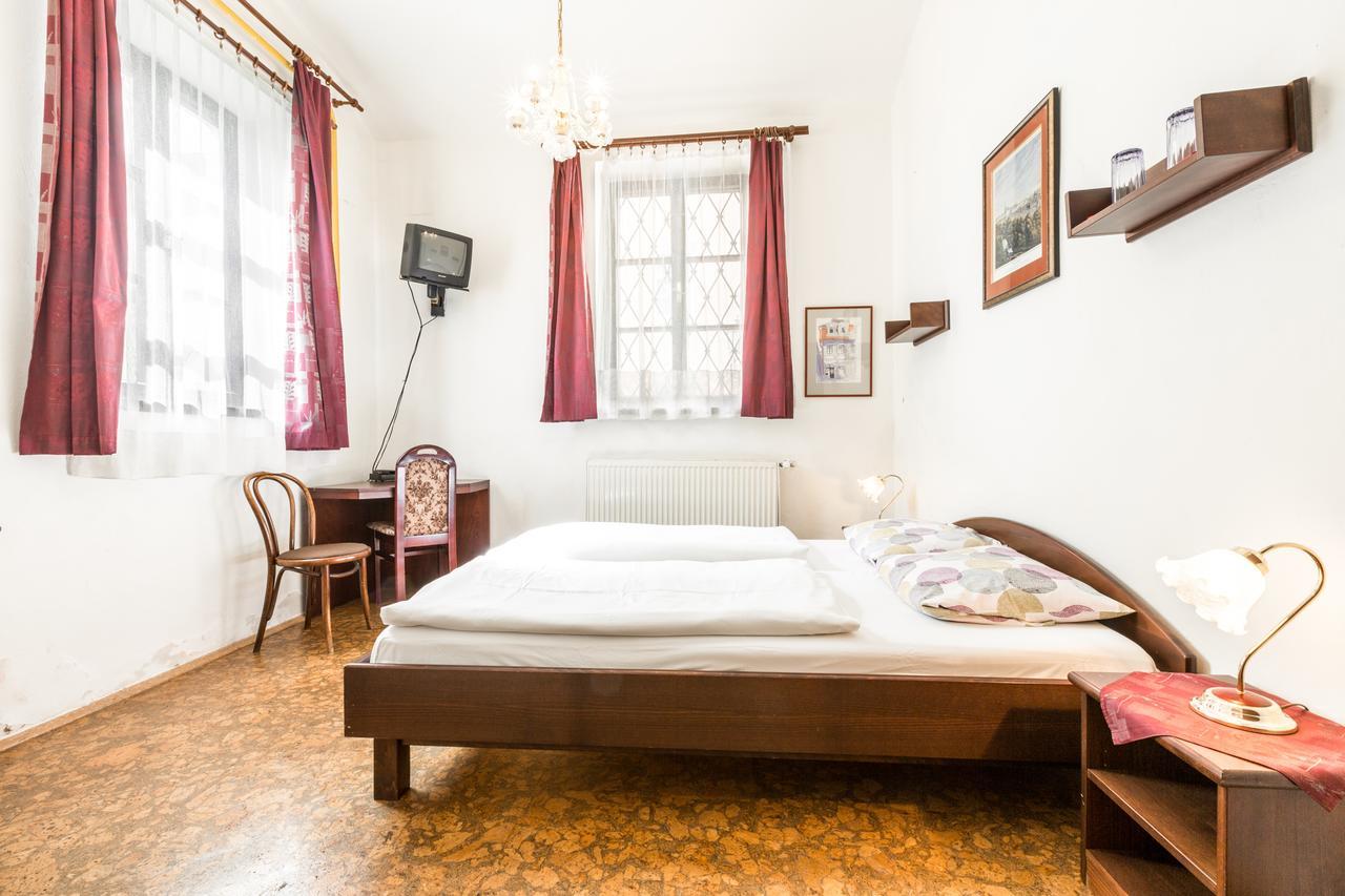 Pension Dientzenhofer Prague Luaran gambar