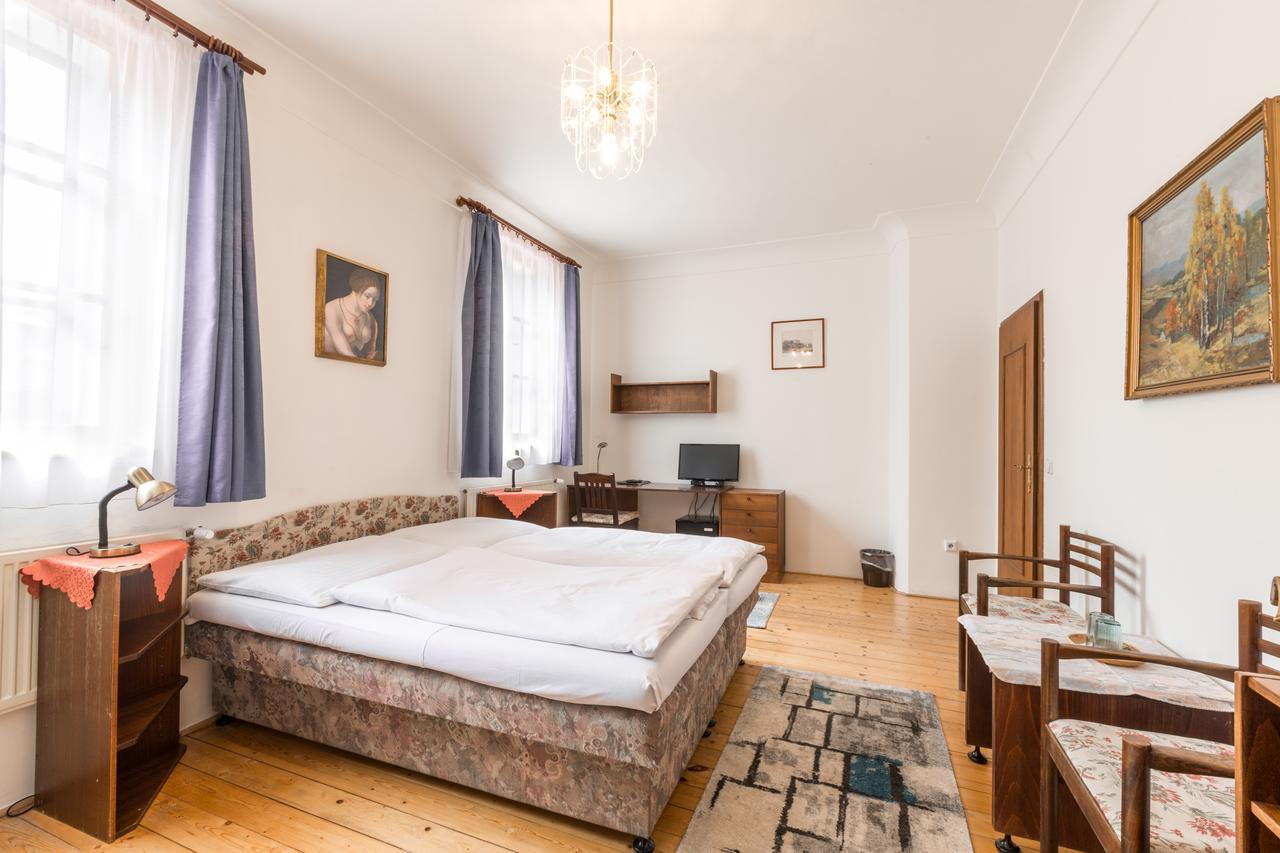 Pension Dientzenhofer Prague Luaran gambar