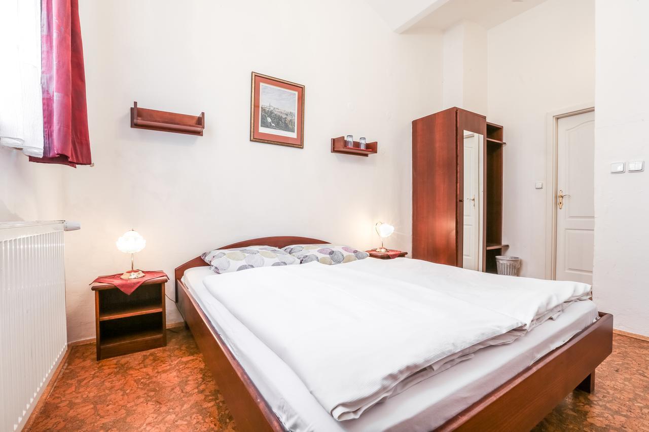 Pension Dientzenhofer Prague Luaran gambar