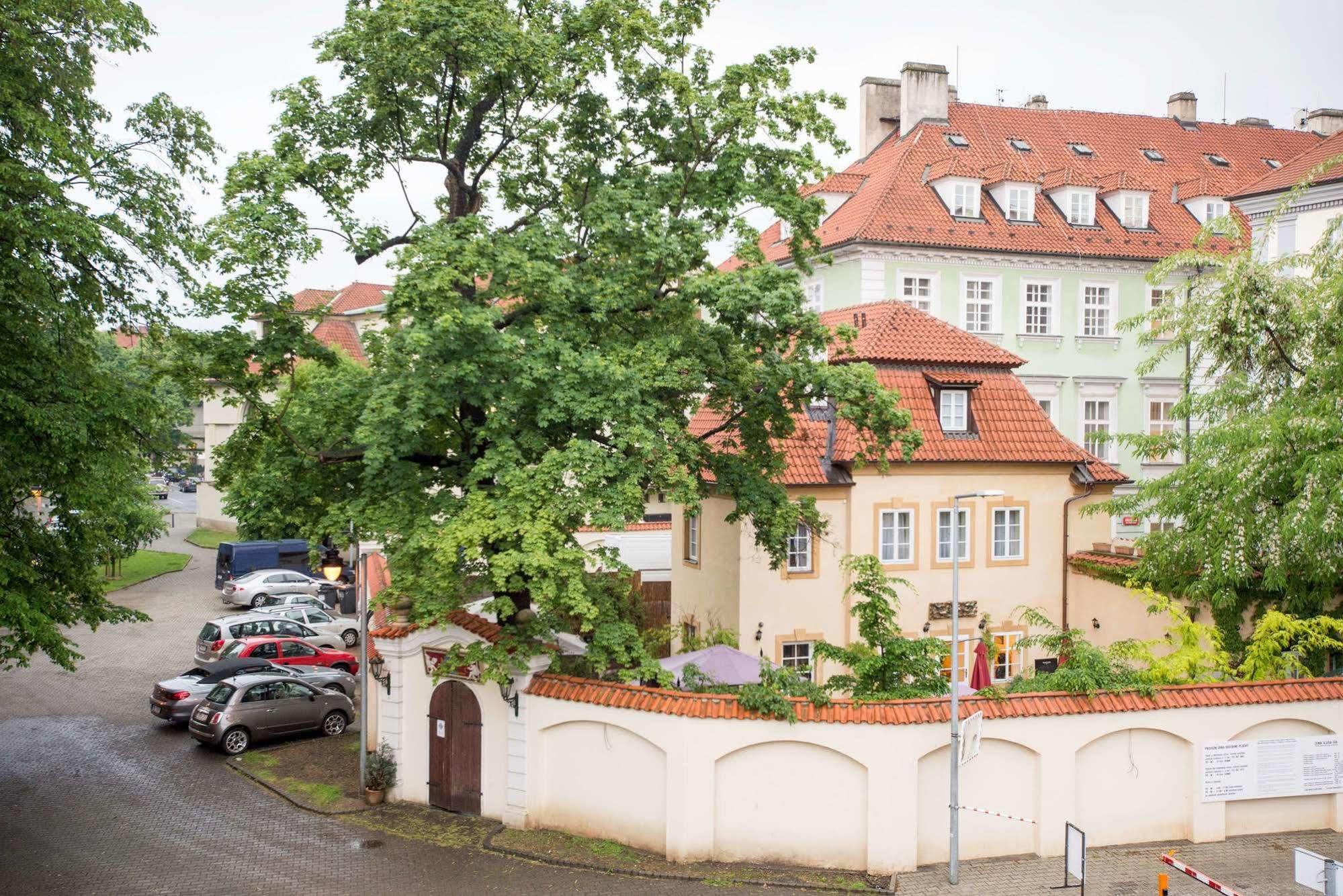 Pension Dientzenhofer Prague Luaran gambar